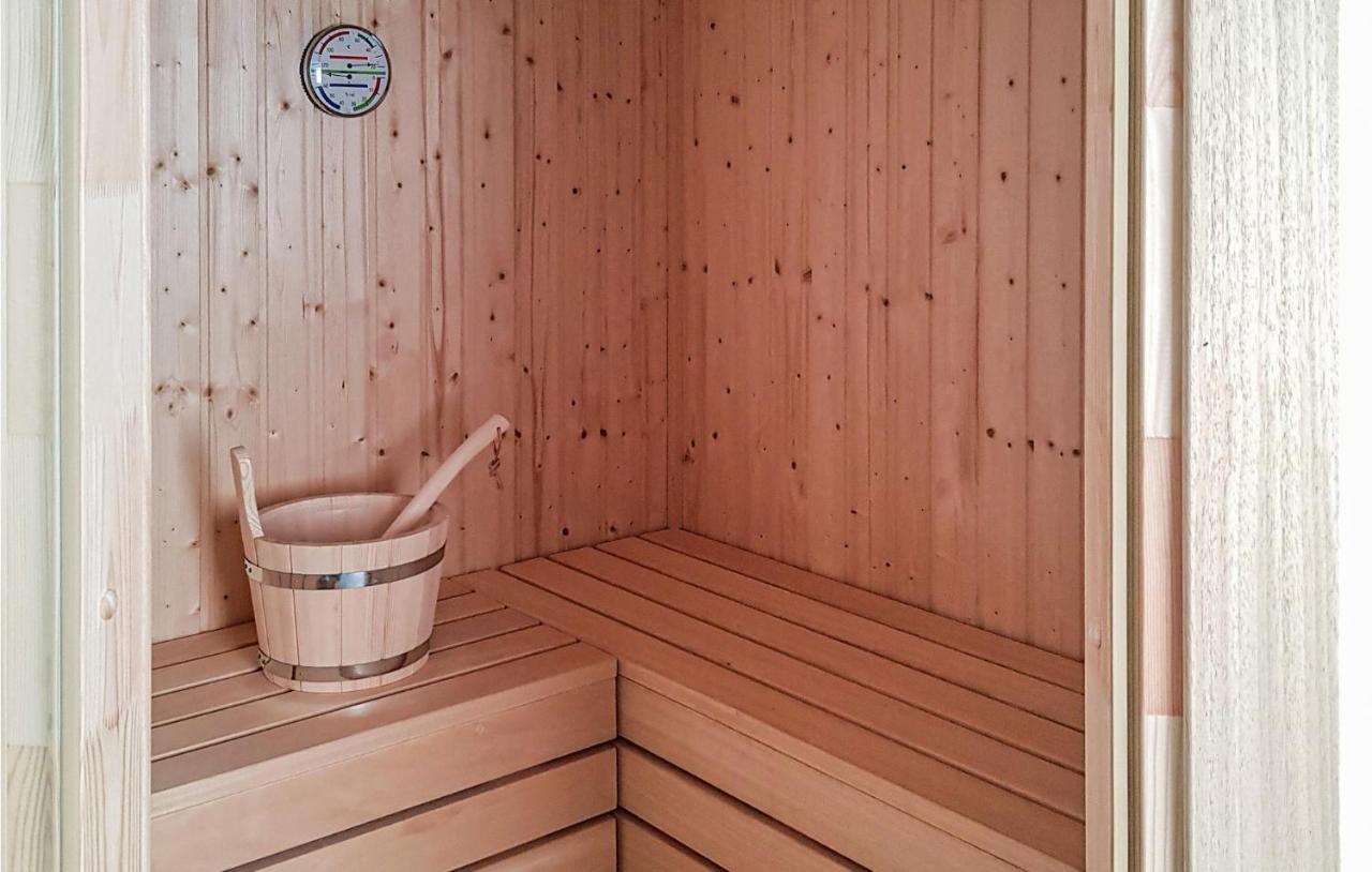 Stunning Home In Krems Ii-Warderbrueck With Sauna Gols Eksteriør billede